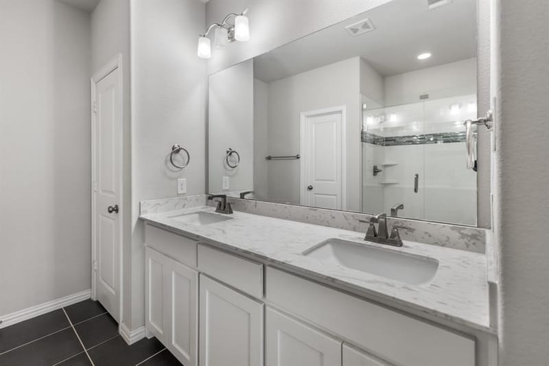 4018 Cascade Sky Drive, Arlington TX 76005 - Photo 7