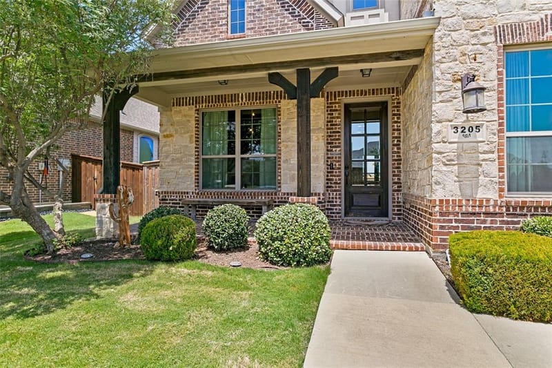 3205 Newsom Ridge Drive, Mansfield TX 76063 - Photo 3