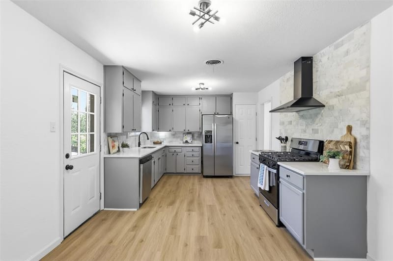 5421 Palmer Drive, Haltom City TX 76117 - Photo 8