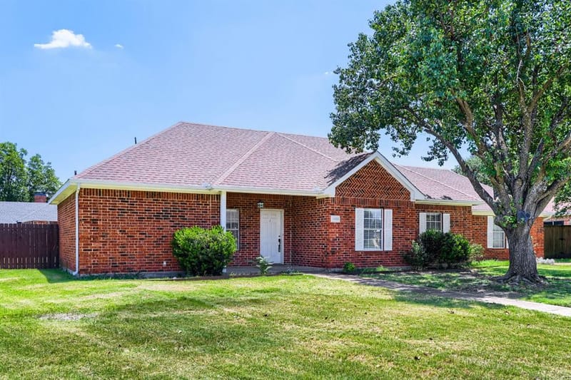 4422 Briarcrest Lane, Sachse TX 75048 - Photo 2