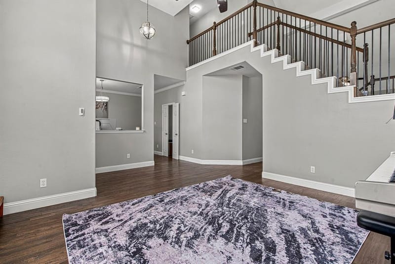 901 Tennison Drive, Euless TX 76039 - Photo 4