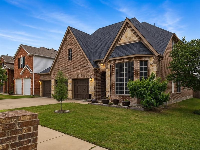 8608 Snowdrop Court, Fort Worth TX 76123 - Photo 3
