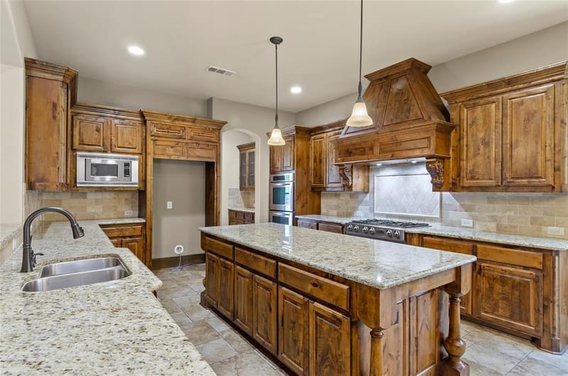 2116 Ironside Drive, Lewisville TX 75056 - Photo 16