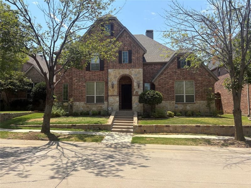 2116 Ironside Drive, Lewisville TX 75056