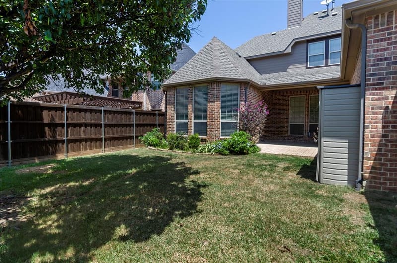 2116 Ironside Drive, Lewisville TX 75056 - Photo 4