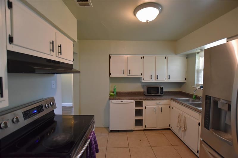 1718 Summit Street, Mesquite TX 75149 - Photo 5
