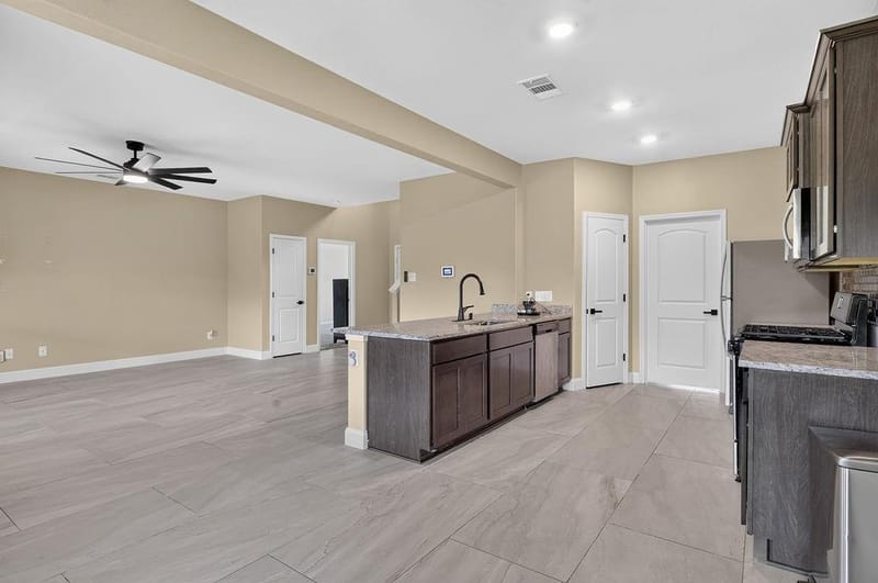 1420 Sunkiss Drive, Fort Worth TX 76140 - Photo 4