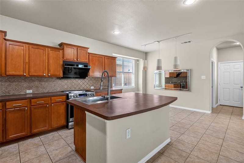 1833 Forsythe Drive, Savannah TX 76227 - Photo 9