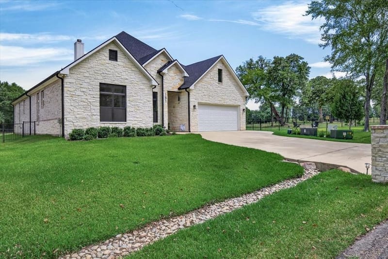 181 Colonial Drive, Mabank TX 75156 - Photo 7