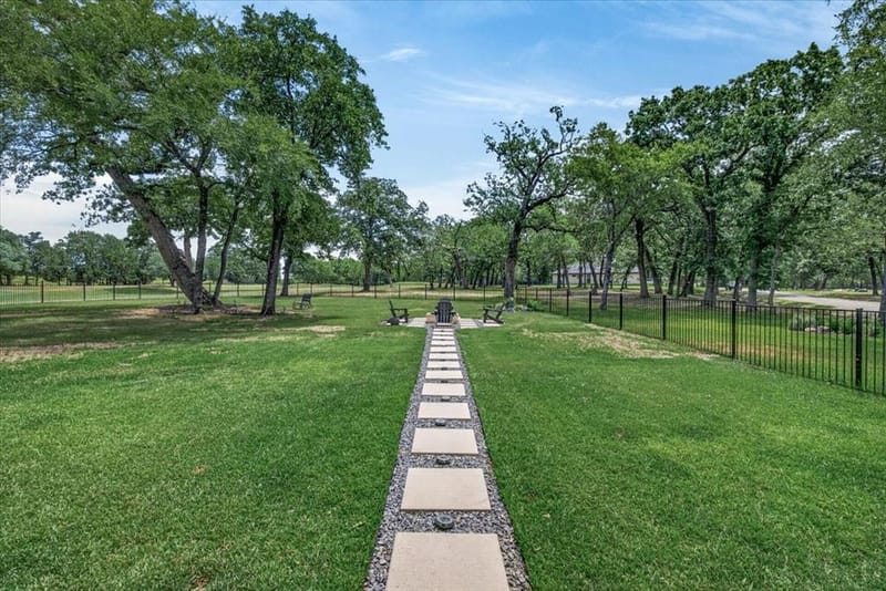 181 Colonial Drive, Mabank TX 75156 - Photo 10