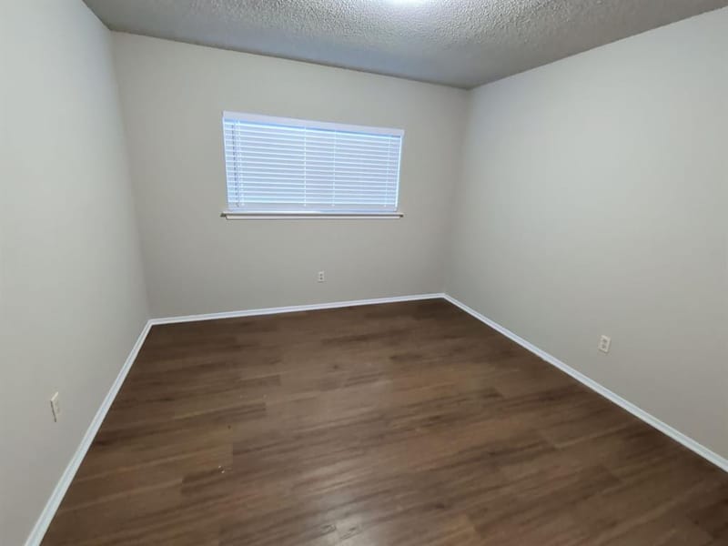 1703 Chittam Drive, Euless TX 76039 - Photo 9