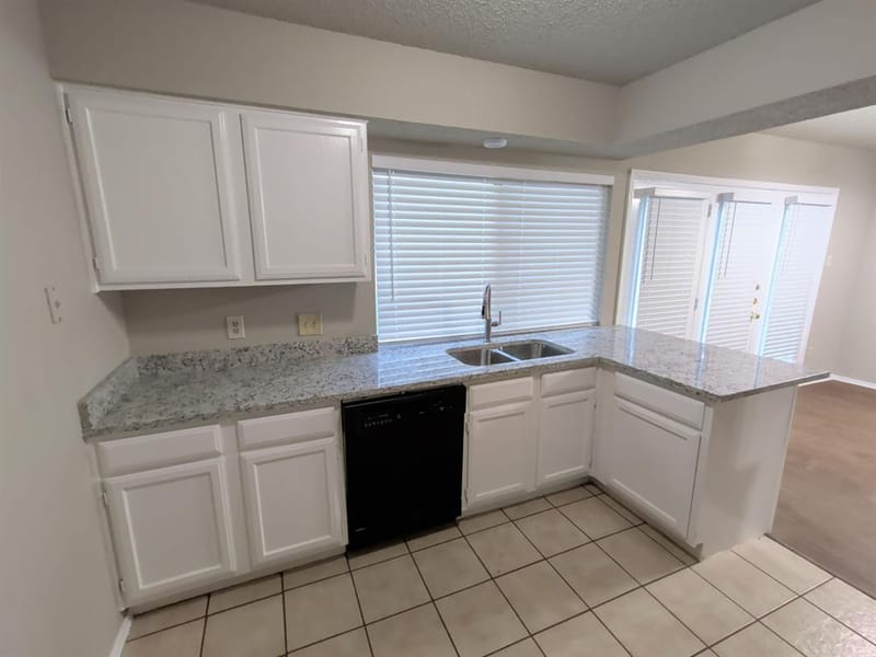 1703 Chittam Drive, Euless TX 76039 - Photo 4