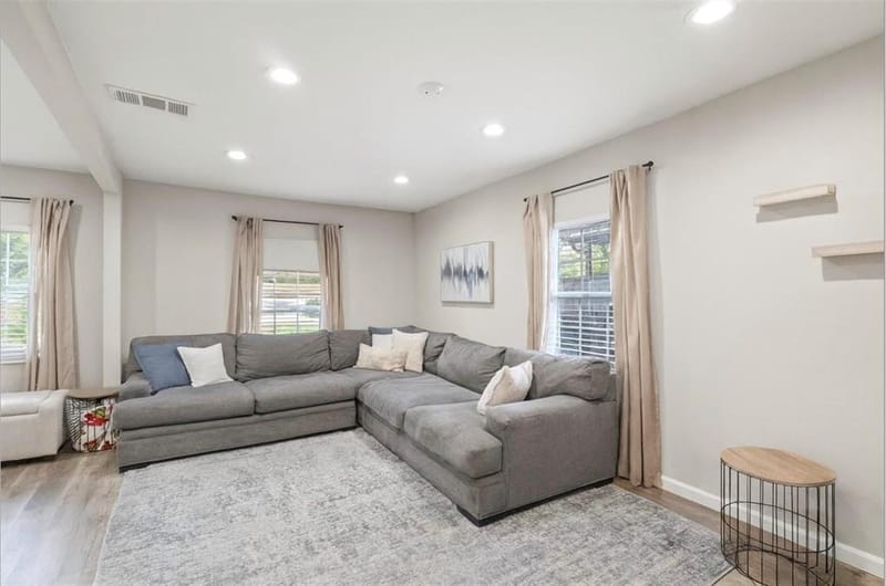 1503 Dale Drive, Arlington TX 76010 - Photo 8