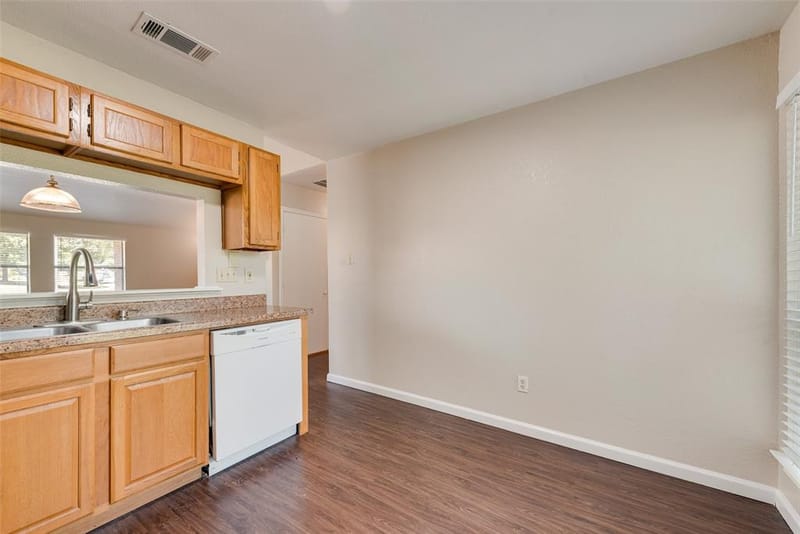 208 E Denton Drive, Euless TX 76039 - Photo 12