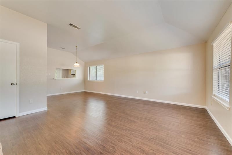 208 E Denton Drive, Euless TX 76039 - Photo 3