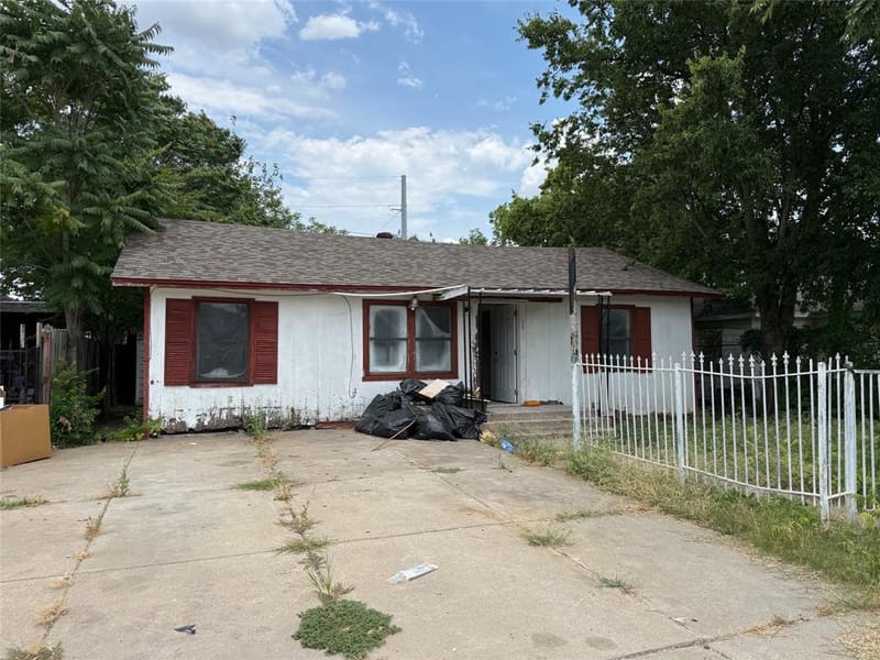 3343 Bryan Avenue, Fort Worth TX 76110 - Photo 2