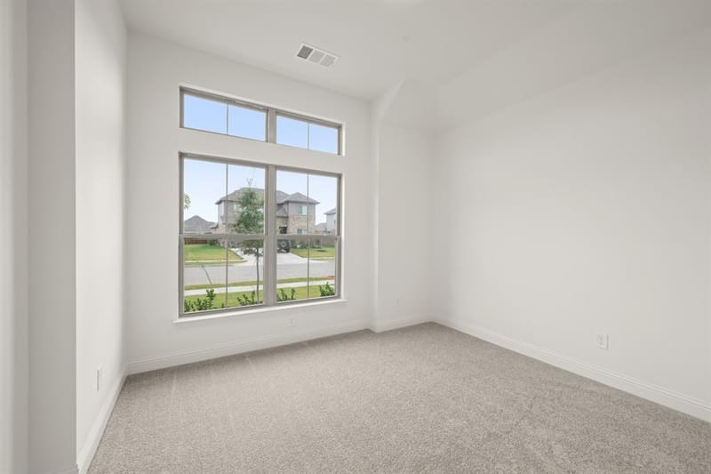 117 Trinity Street, Grandview TX 76050 - Photo 4