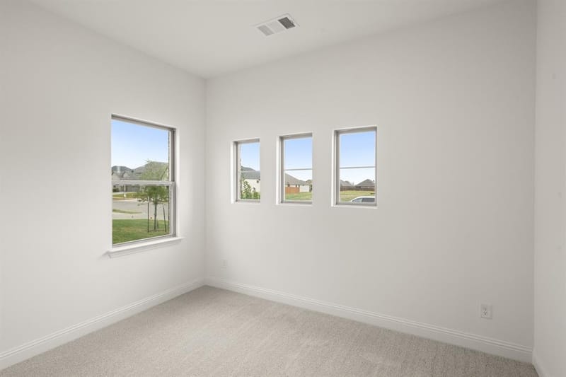 121 Trinity Street, Grandview TX 76050 - Photo 4