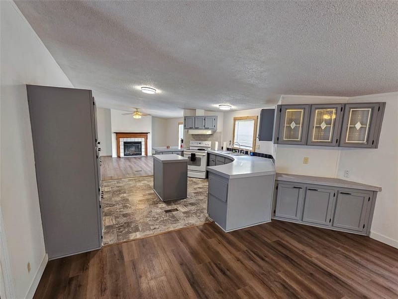 372 Meadow Pond Court, Runaway Bay TX 76426 - Photo 8