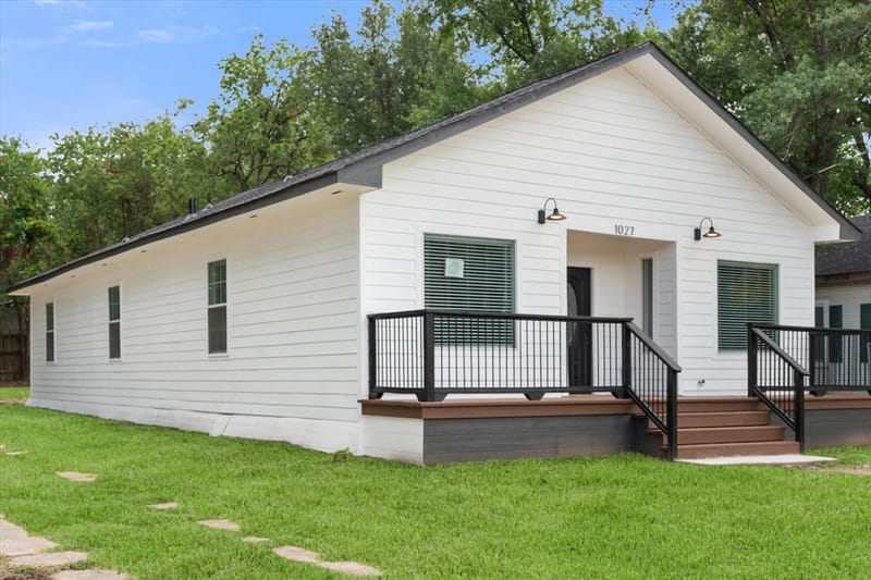 1027 W 2nd Avenue, Corsicana TX 75110 - Photo 32