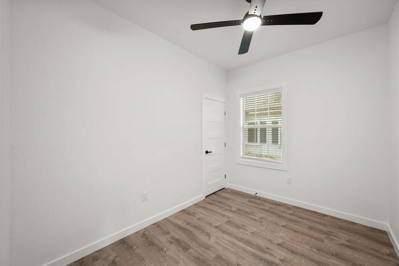 1027 W 2nd Avenue, Corsicana TX 75110 - Photo 20