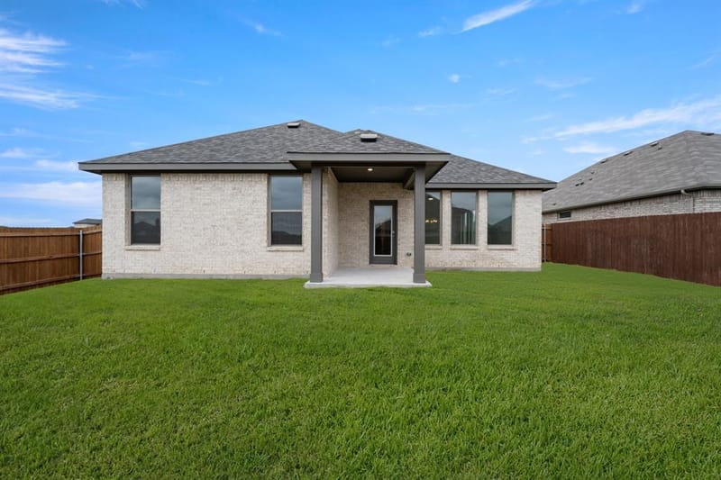 128 Trinity Street, Grandview TX 76050 - Photo 25