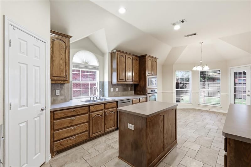 1021 Hyannis Street, Plano TX 75094 - Photo 14