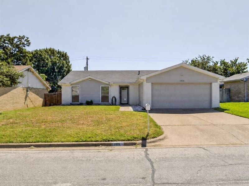 1915 Lavon Creek Lane, Arlington TX 76006