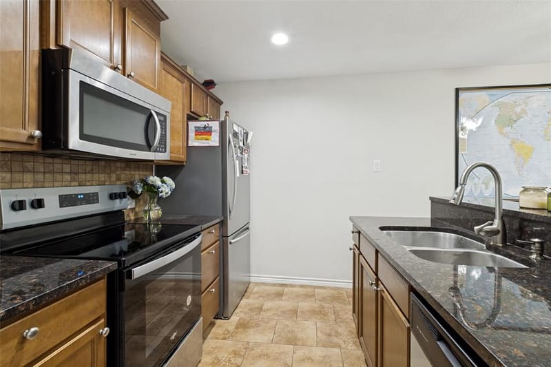 5832 Sandhurst Lane # B, Dallas TX 75206 - Photo 5