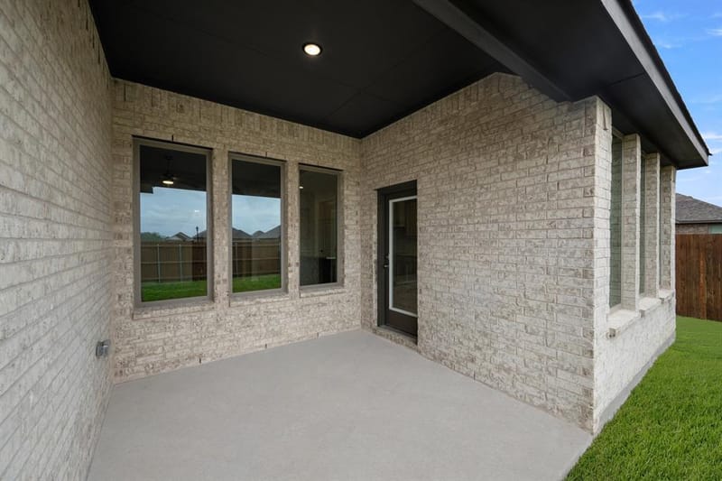 144 Trinity Street, Grandview TX 76050 - Photo 27