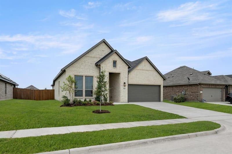 144 Trinity Street, Grandview TX 76050 - Photo 2