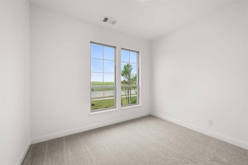 144 Trinity Street, Grandview TX 76050 - Photo 6