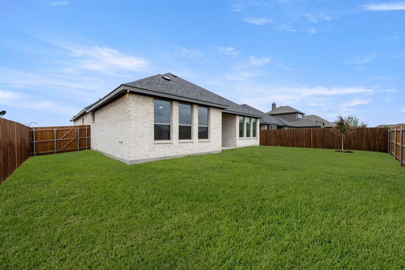 144 Trinity Street, Grandview TX 76050 - Photo 3