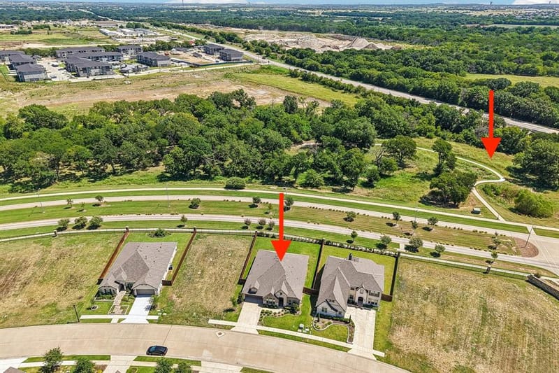 208 Oakcrest Drive, Justin TX 76247 - Photo 9