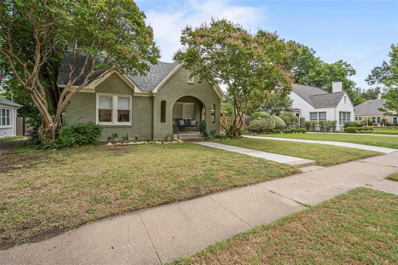 3225 Greene Avenue, Fort Worth TX 76109 - Photo 2