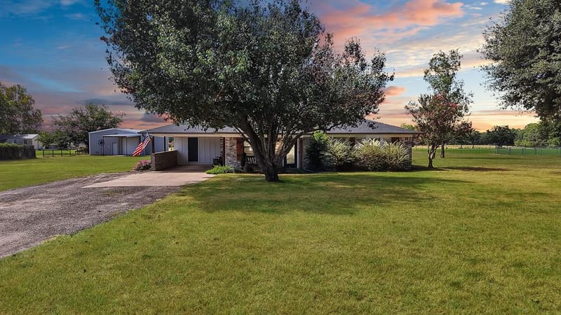 141 County Road 2211, Mineola TX 75773