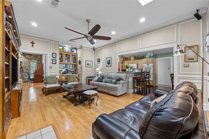 809 Shady Creek Drive, Kennedale TX 76060 - Photo 13