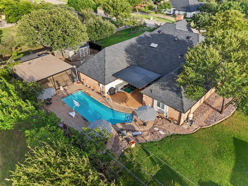809 Shady Creek Drive, Kennedale TX 76060 - Photo 3