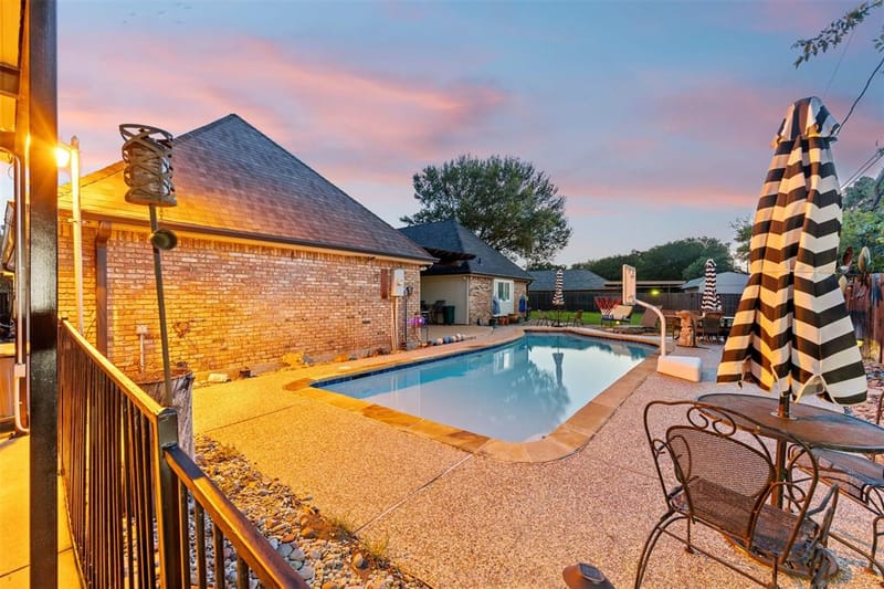 809 Shady Creek Drive, Kennedale TX 76060 - Photo 31