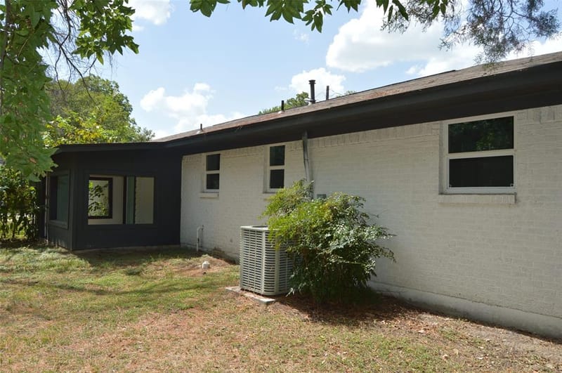 501 E 2nd Street, Quinlan TX 75474 - Photo 7