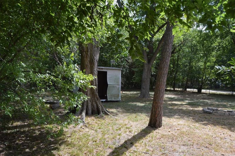 501 E 2nd Street, Quinlan TX 75474 - Photo 29
