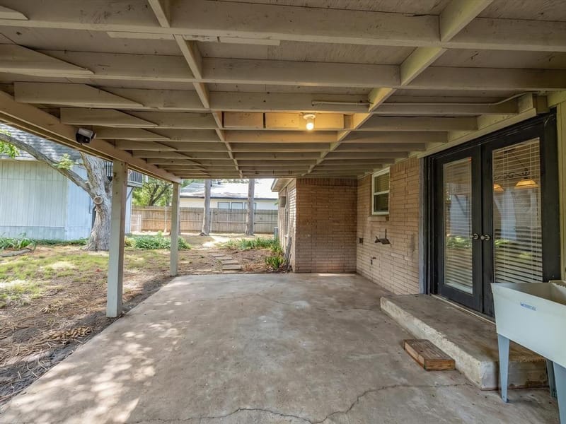 828 Billie Ruth Lane, Hurst TX 76053 - Photo 32