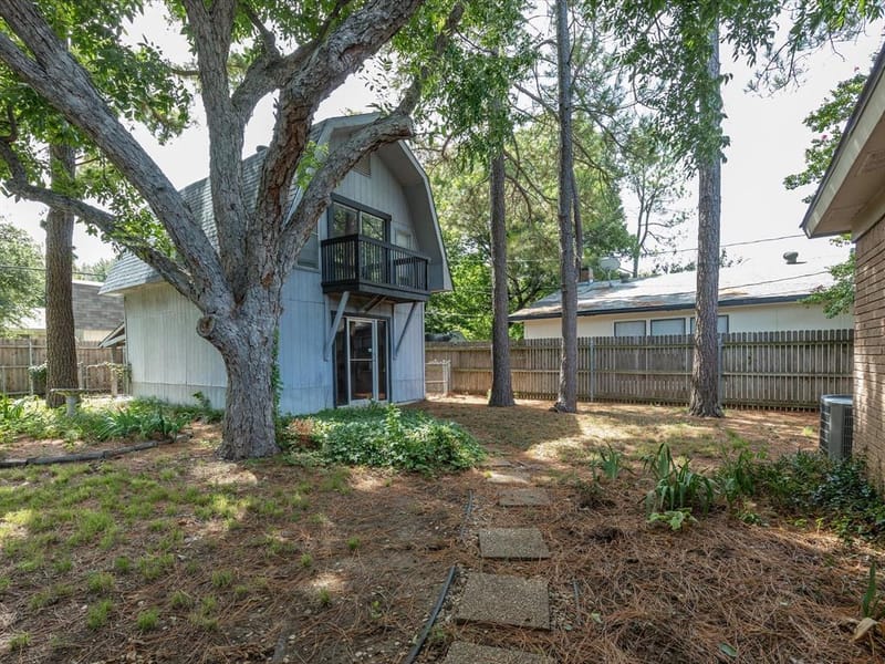 828 Billie Ruth Lane, Hurst TX 76053 - Photo 33