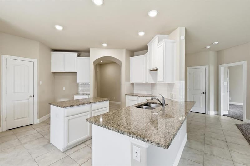16204 Sparkhill Street, Frisco TX 75036 - Photo 6