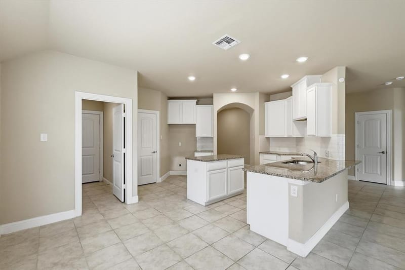 16204 Sparkhill Street, Frisco TX 75036 - Photo 8