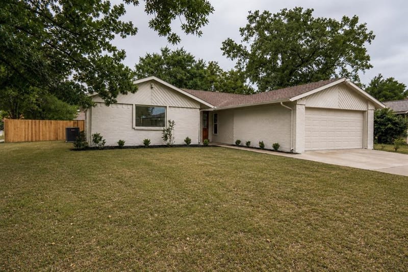 641 Stroud Lane, Garland TX 75043 - Photo 2