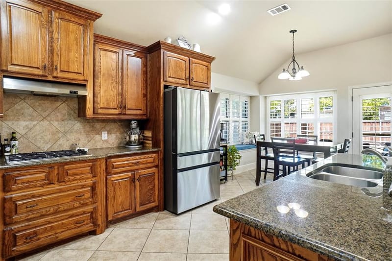 5905 Cripple Creek Trail, North Richland Hills TX 76180 - Photo 13