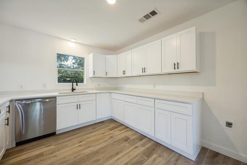 2415 W Morton Street, Denison TX 75020 - Photo 11