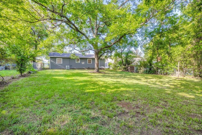 2415 W Morton Street, Denison TX 75020 - Photo 25
