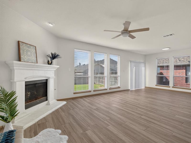 12129 Walden Wood Drive, Fort Worth TX 76244 - Photo 8